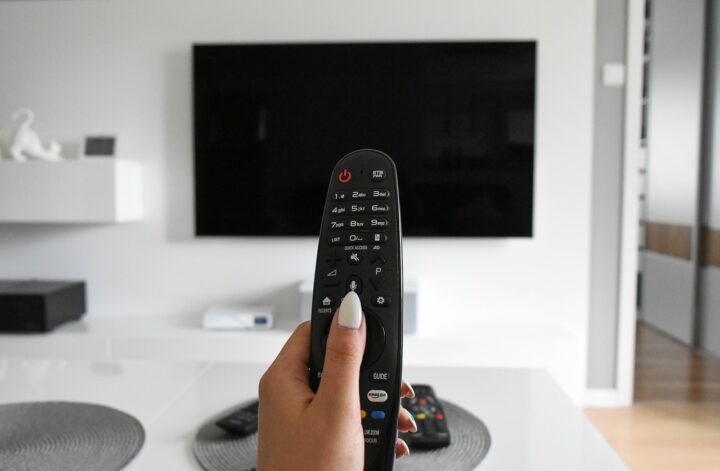 hisense-75u8hq_pic1